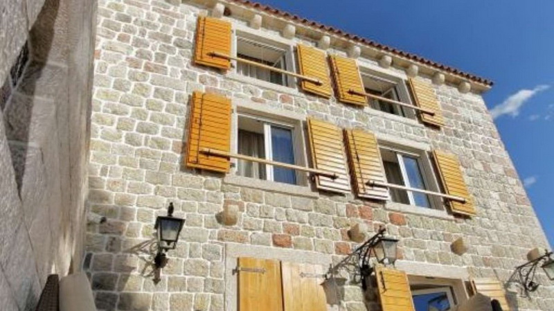 You are currently viewing The villa  in exclusive suburbs of Budva, Skocidjevojka.