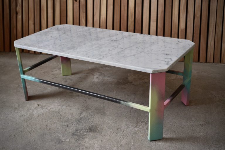 Read more about the article Calcatta Marble Pop-Art Style Coffee Table