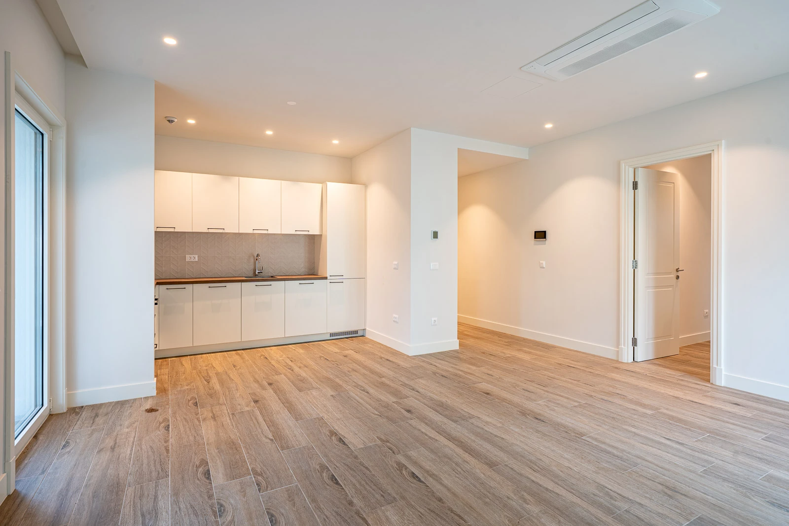 Готовая к заселению 1-комнатная квартира • 65 м² • Бассейн + Подземный гараж