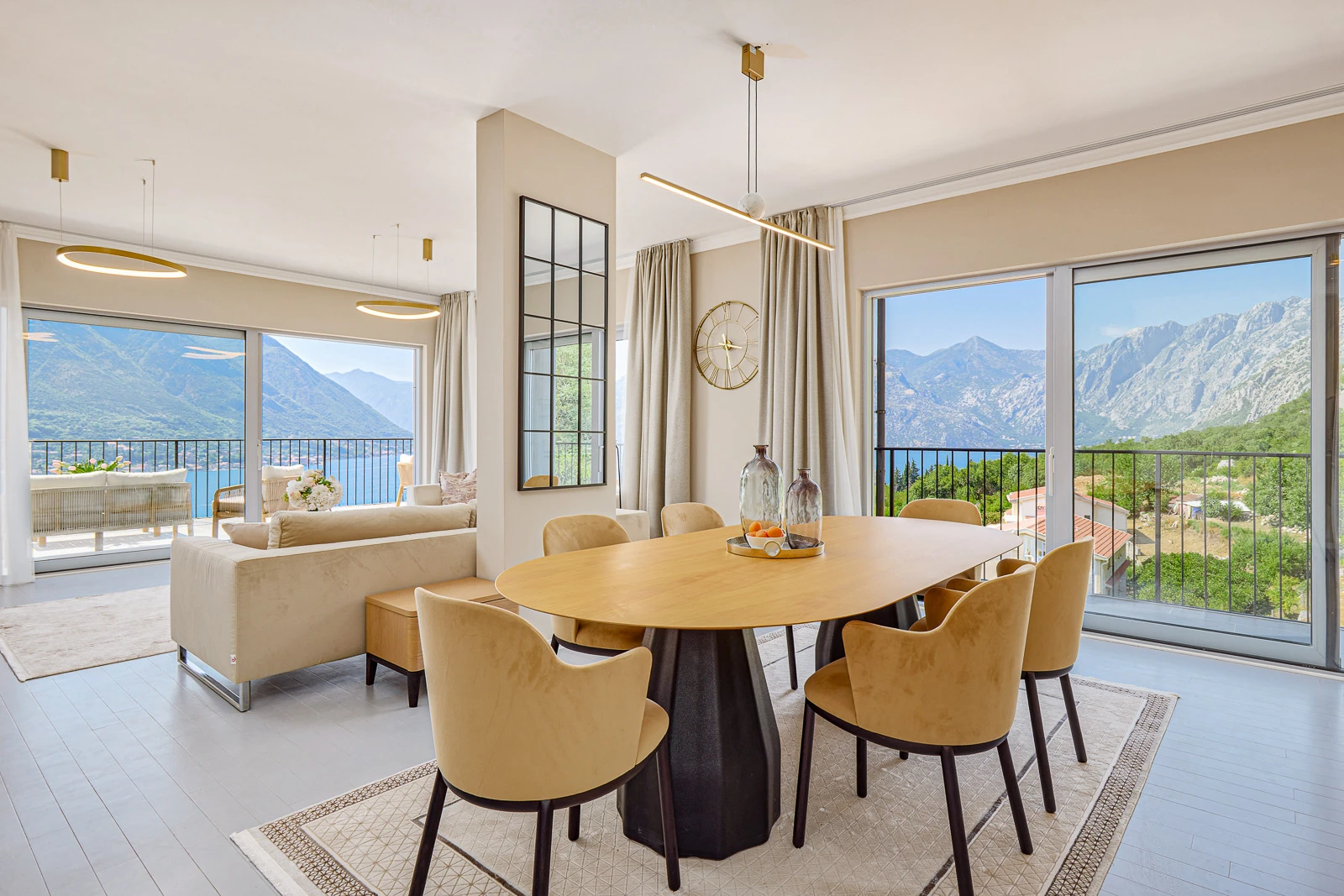 Panoramic 3-Bedroom Apartment in Dobrota – 158 m2