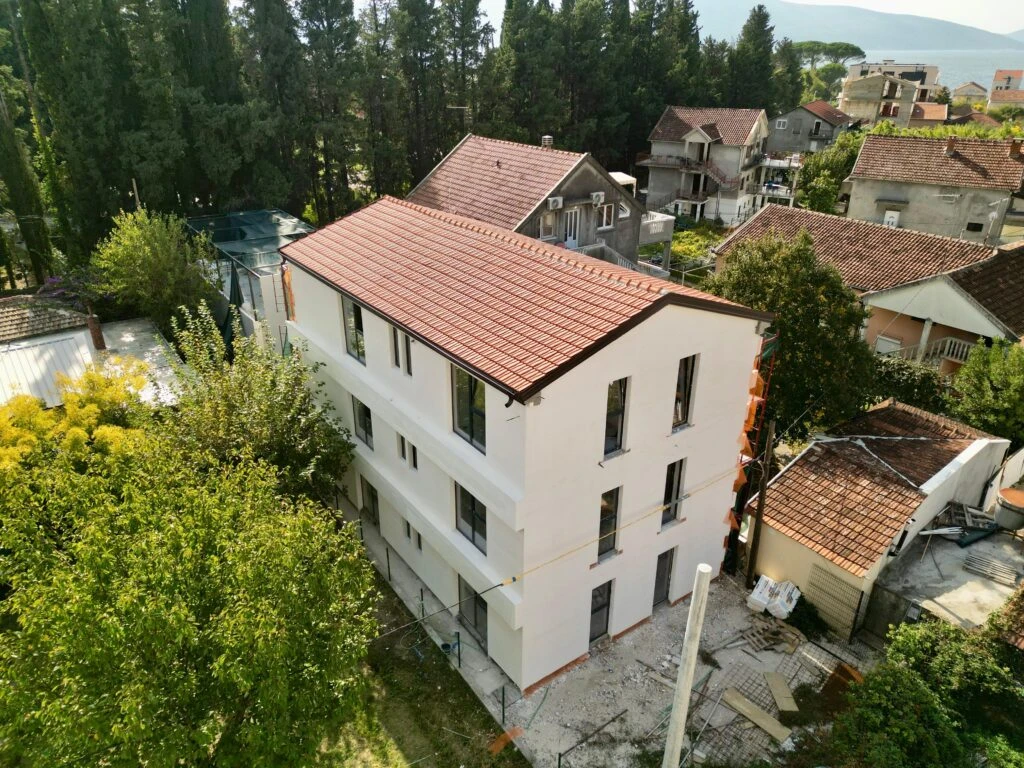 Stanovi u mirnom dijelu Donje Lastve, Tivat – površine od 48 m2 do 116 m2